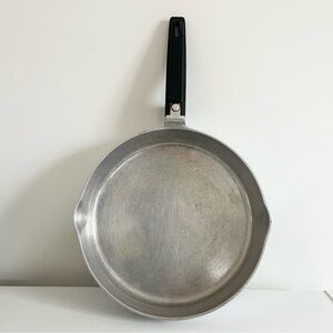 Vintage Wagner Ware Magnalite Cooking Pan Skillet 9 3/4 inches 25 cm Made in USA